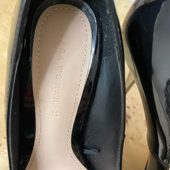Zara pointed toe pumps, Sz 7 - Picture 3 of 7